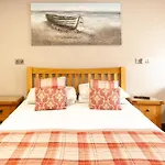 Claxton 3* Redcar