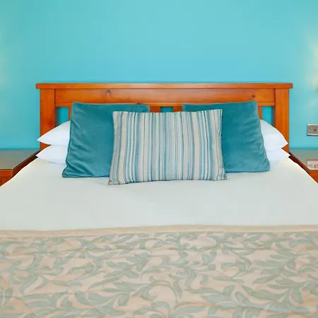 Claxton 3* ريدكار