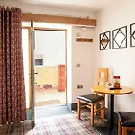 Claxton 3* Redcar