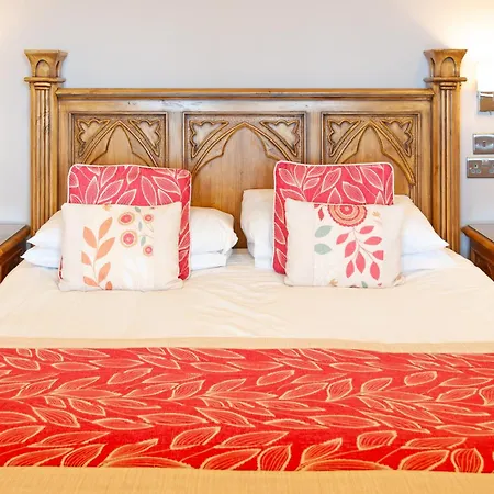 Claxton Hotel